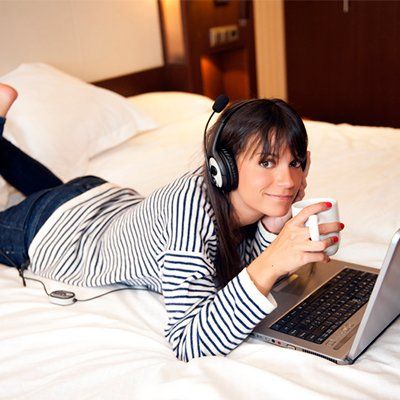 Con nuestra formación a distancia podrás adquirir la preparación necesaria para presentarte a las pruebas de acceso a grado medio o grado superior. 
 
Antes de todo comprueba si posees los requisitos mínimos para poder presentarte. 
Orientaciones grado medio
Orientaciones grado superior
 

Podrás gestionar tu tiempo como quieras, con total flexibilidad horaria, estudiando cómodamente desde cualquier lugar. 

 

Al matrícularte en el curso online, tendrás acceso a nuestra aula virtual. En ella podrás encontrar el temario, ejercicios, vídeos explicativos, los exámenes de años anteriores y todo aquello que necesitas para superar el examen con éxito.

 

Contamos con materiales propios, explicados de forma clara y sencilla. Los ejercicios tienen soluciones para que tu mismo puedas corregirte. 

 

En todo momento estarás acompañado por un tutor personalizado que te ayudará y te guiará en todo el proceso. Te proporcionará material complementario que afianzará tus conocimientos. 

 

Periódicamente nos conectaremos mediante plataformas de videollamada para resolver las dudas puntuales y hacer las explicaciones más claras y sencillas. 

¿Vas a dejar pasar está fantástica oportunidad para conseguir tus sueños?